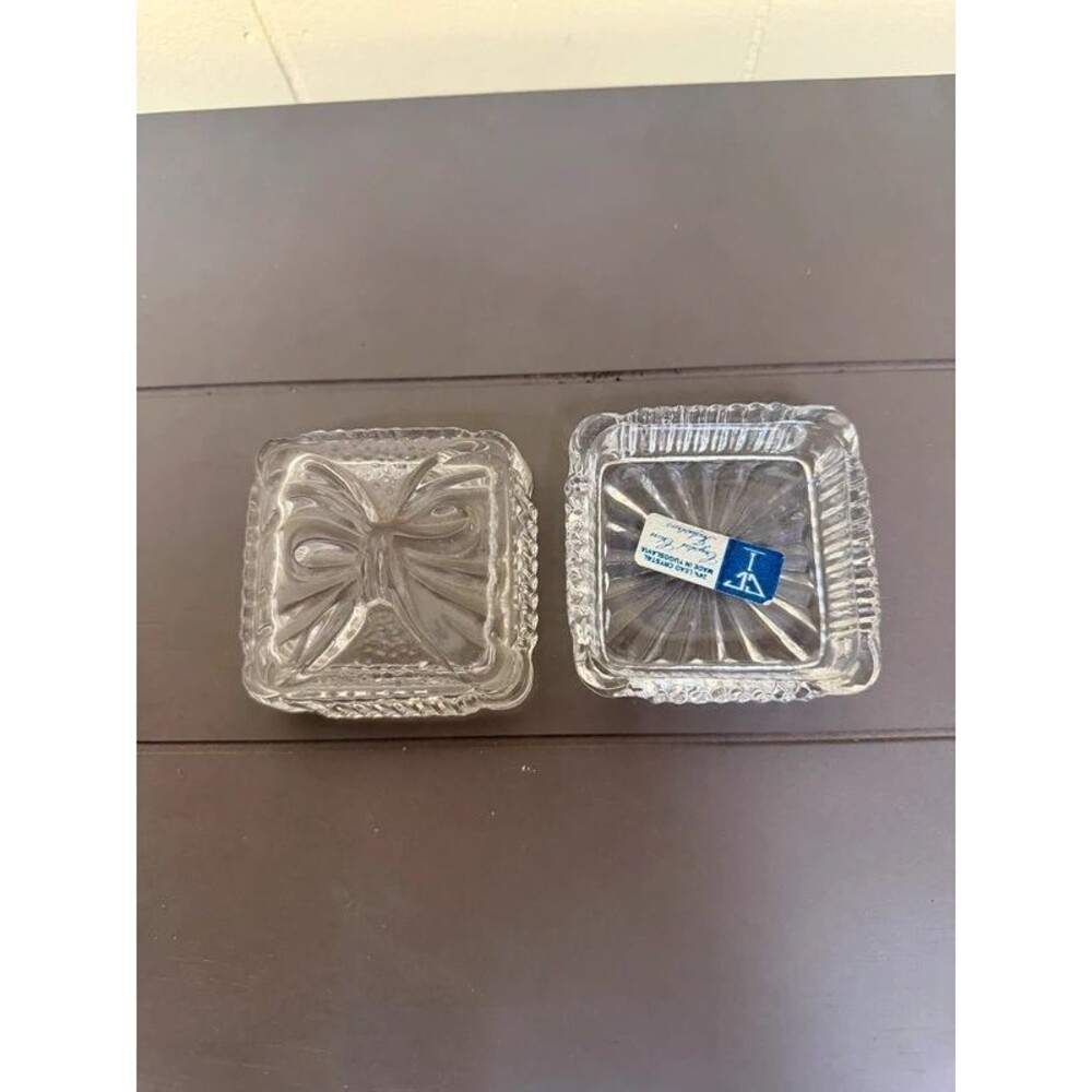 Small Bow Tie Trinket Box
